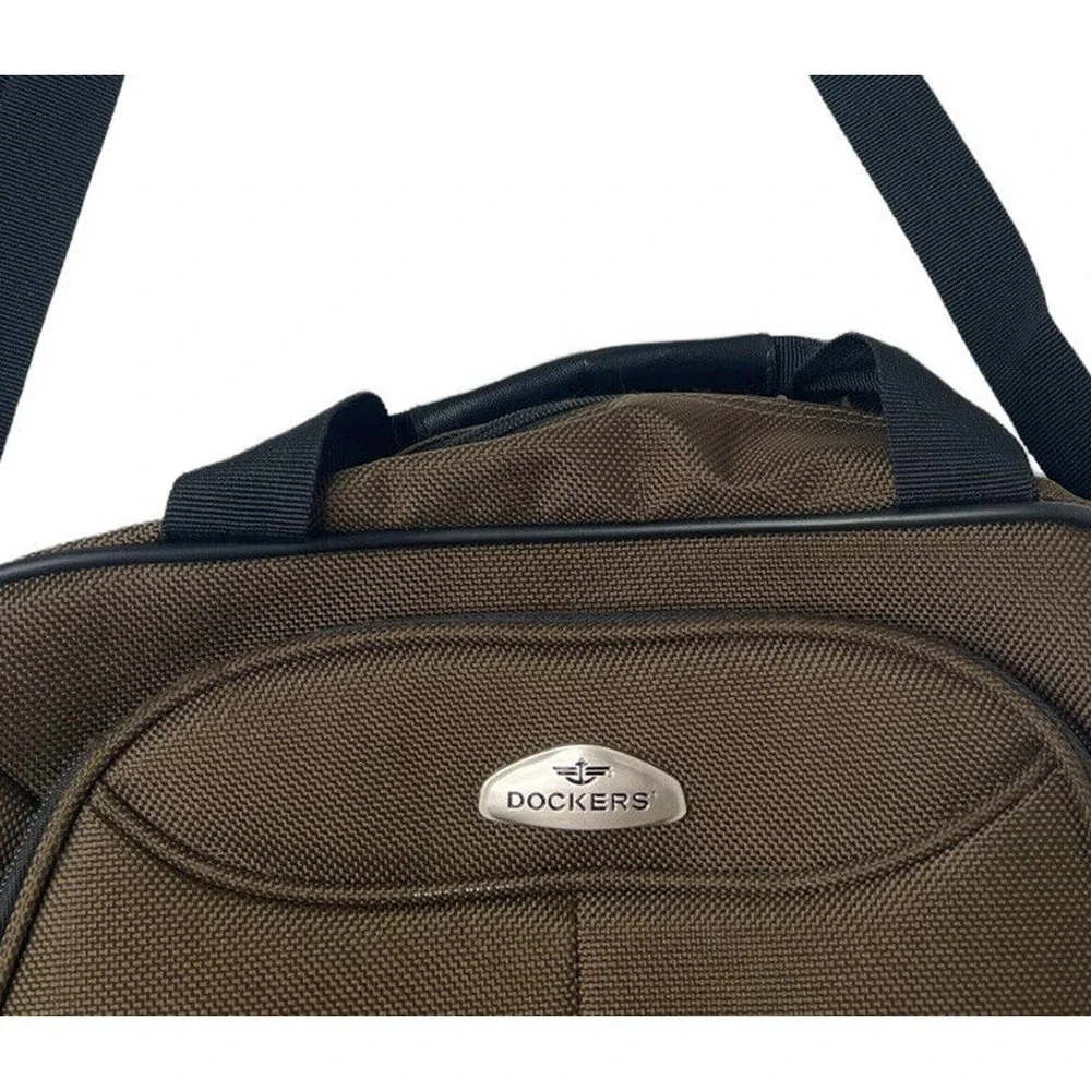 Dockers Duffle Bag Carry-On Travel Overnight Weekend Brown Trolley Sleeve Strap